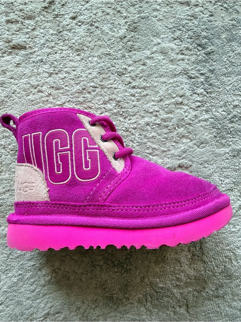 UGG Neumel Graphic Outline Toddler Boots Pink Sz 9
